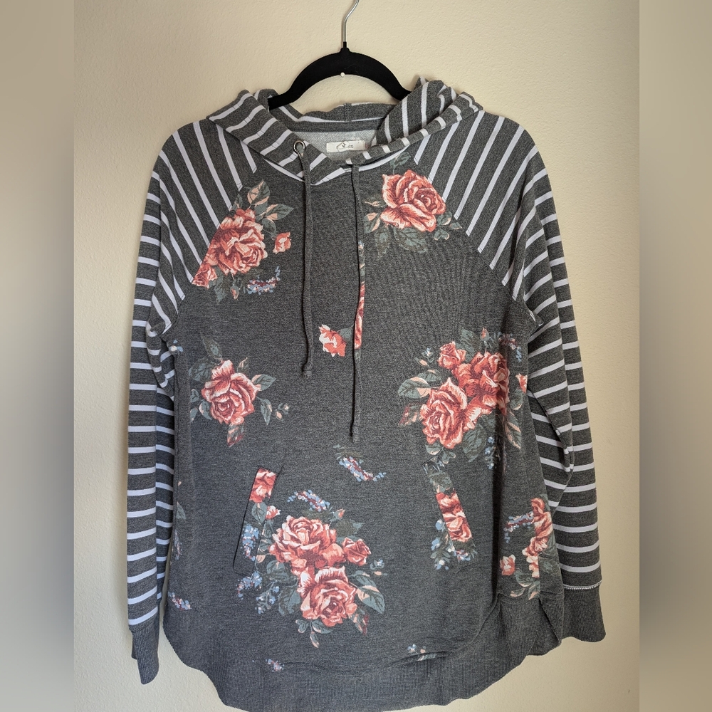 Maurices Gray Floral and Striped Top Size M